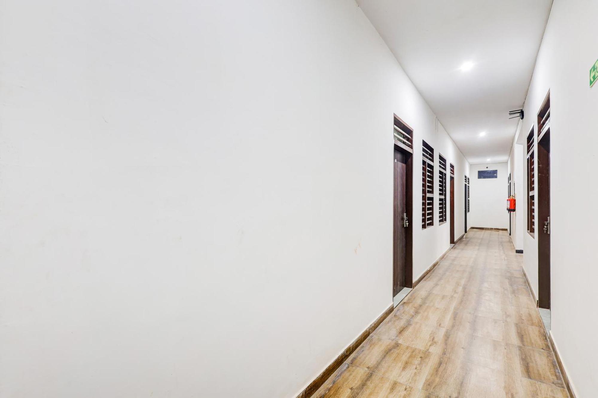 Super Hotel O Aravali Vihar Bhiwadi Kültér fotó